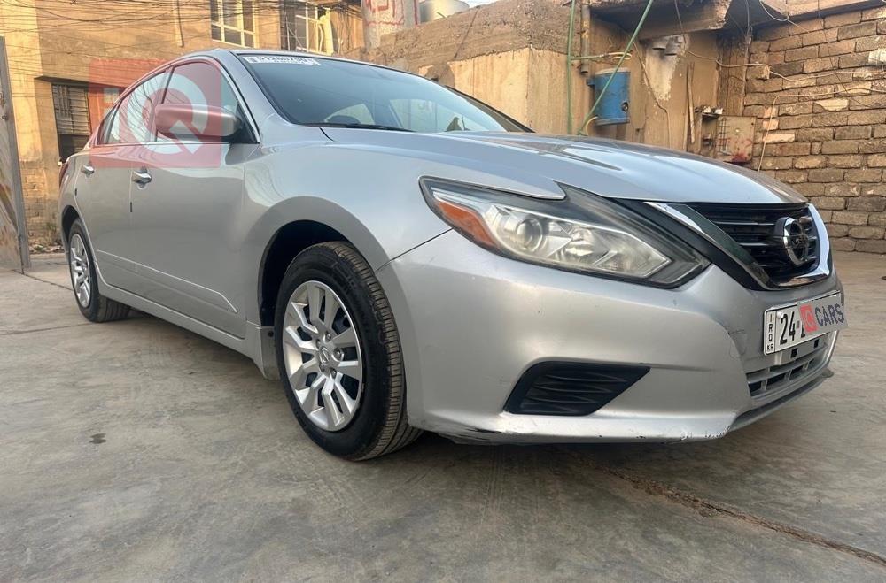 نيسان ألتيما